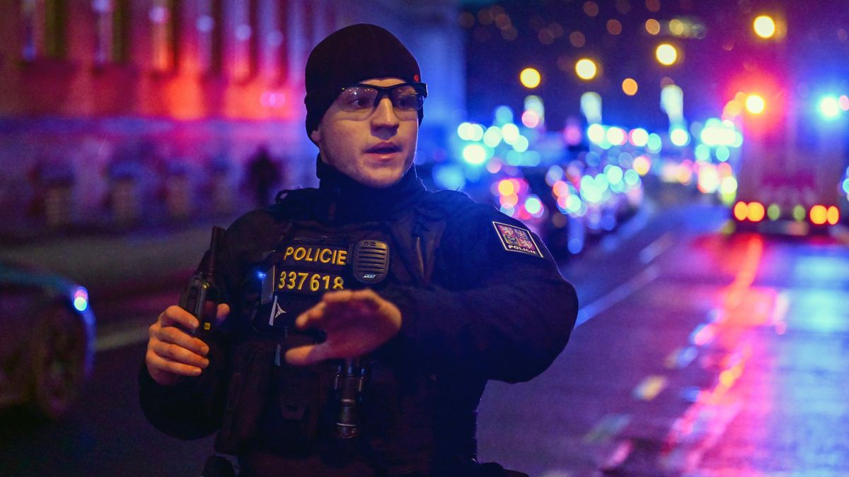 Minutu po minutě: Jak policie zasahovala proti střelci v Praze